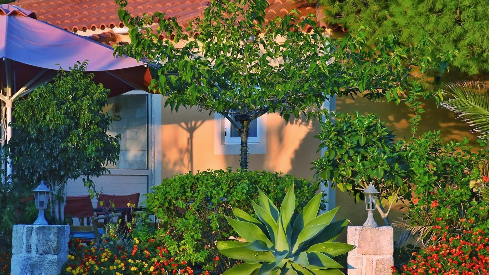 Апартаменты Pear Tree Cottage Ликсури