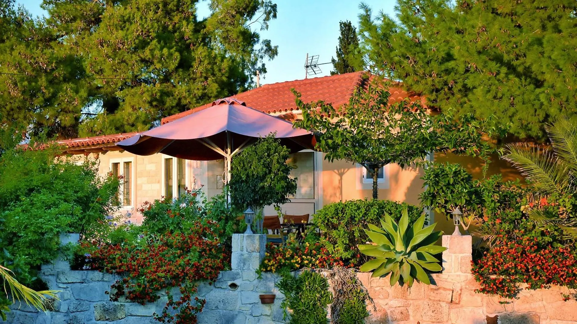 Pear Tree Cottage Ликсури