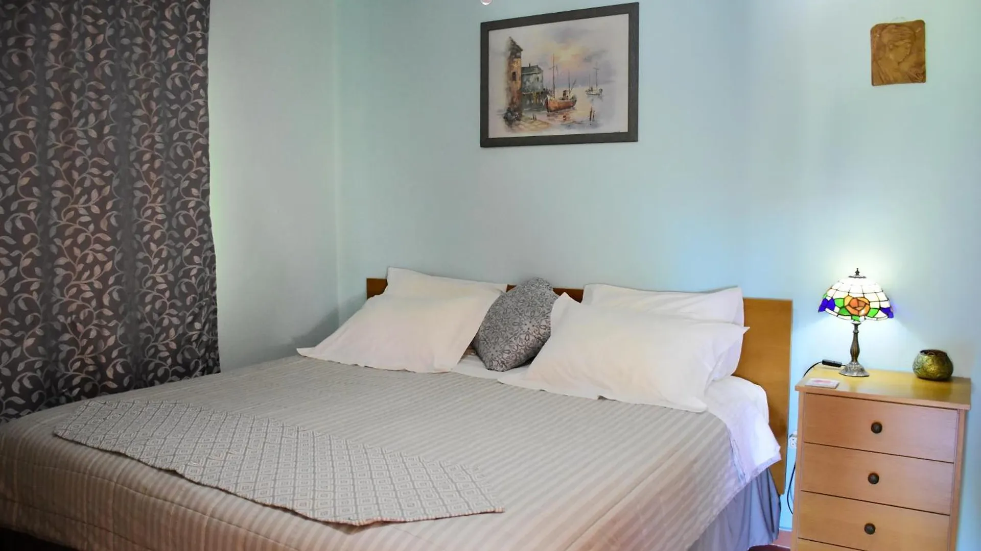Pear Tree Cottage Lixouri 0*,  Greece